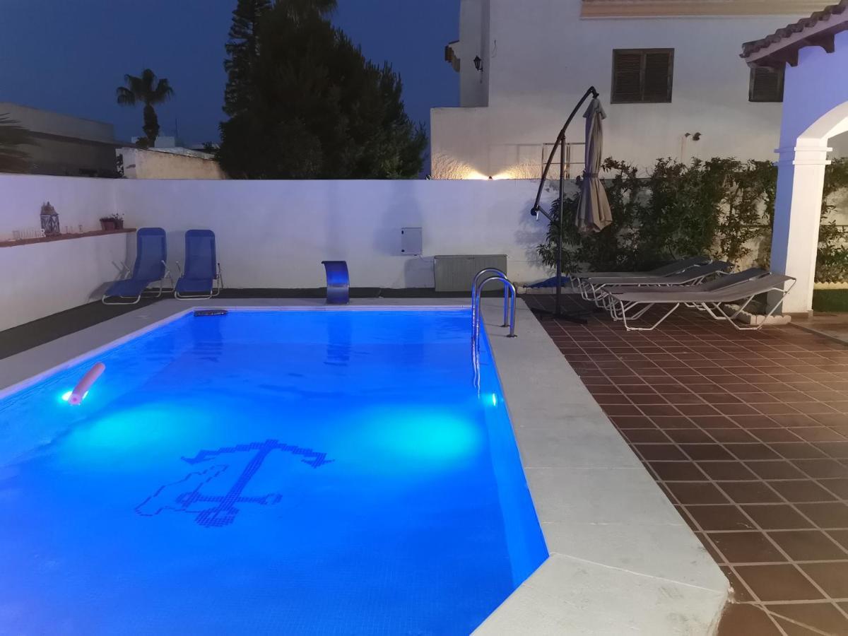 Villa Palomayor Вера Екстериор снимка