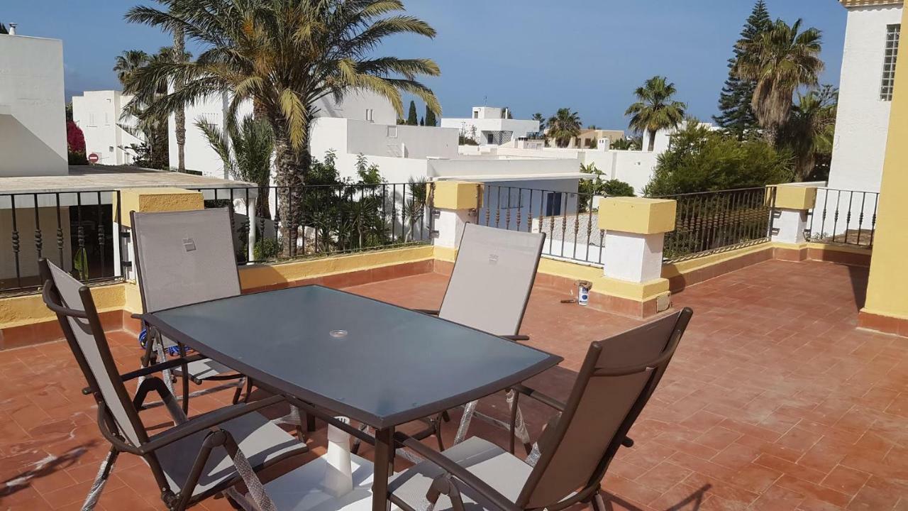Villa Palomayor Вера Екстериор снимка